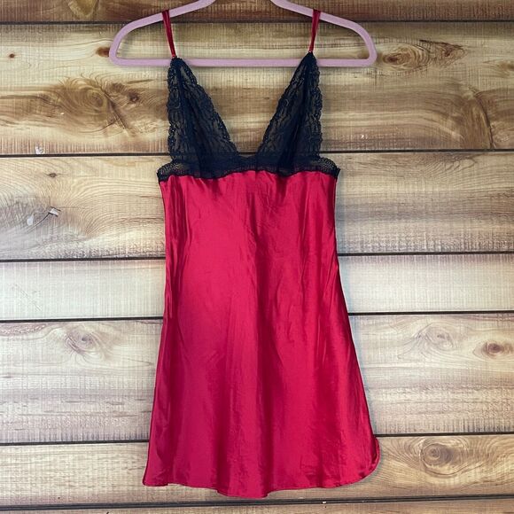 Victorias Secret 100% Silk Slip Small Nightgown Nightie Red Black Lace VTG‎ Y2K - Picture 1 of 8